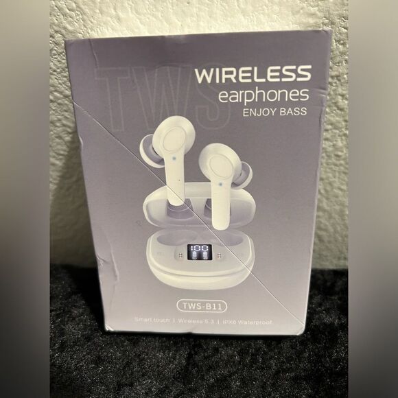 TWS-B11 Wireless Earphones - White - Picture 1 of 2